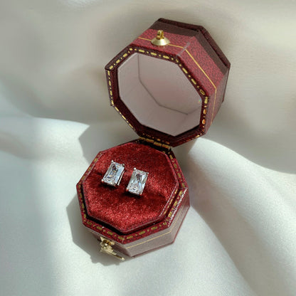 [Lumi Jewels]Stylish Shiny Rectangular Center Stone Stud Earrings
