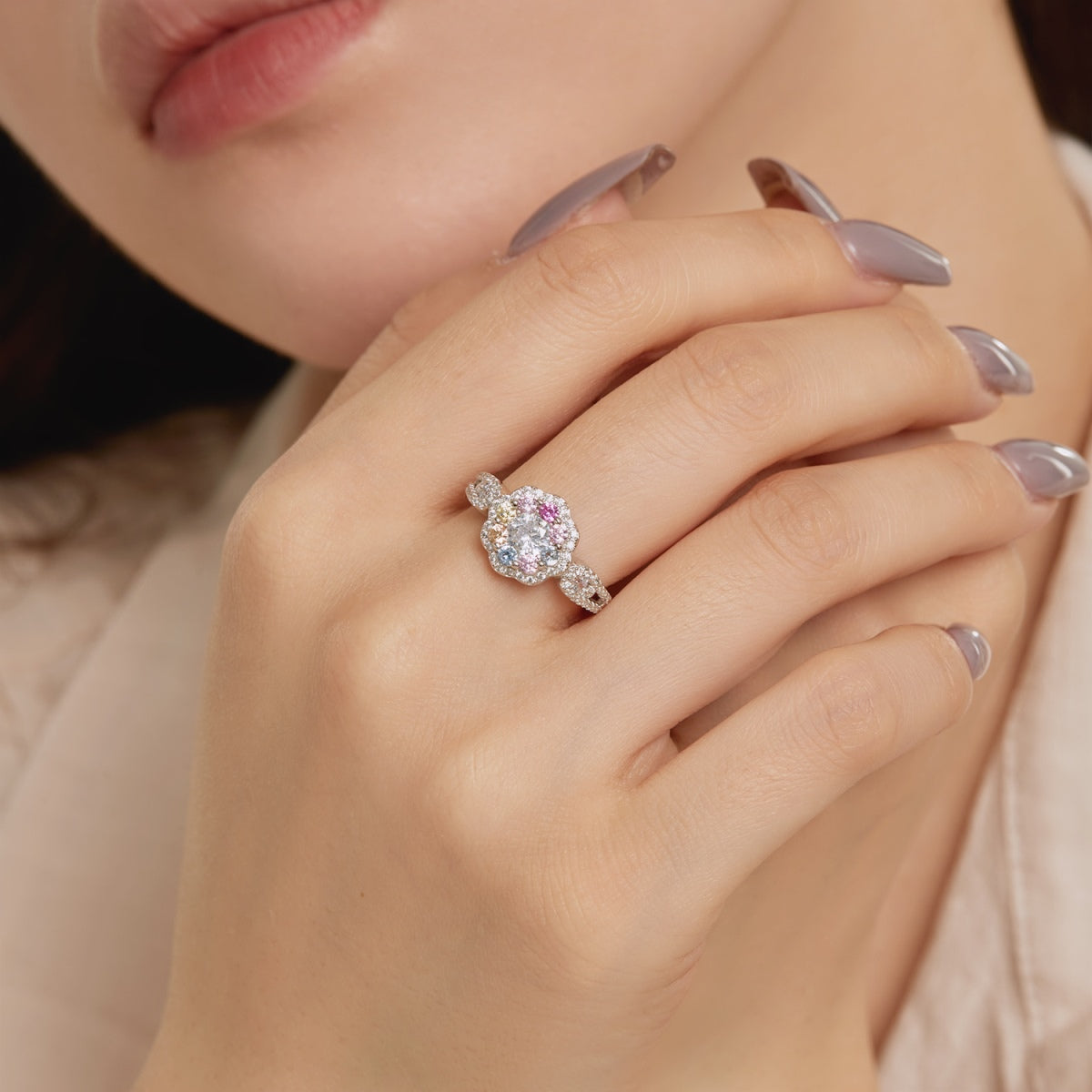 [Lumi Jewels]Delicate Colorful Round Cut Flower Shape Wedding Ring