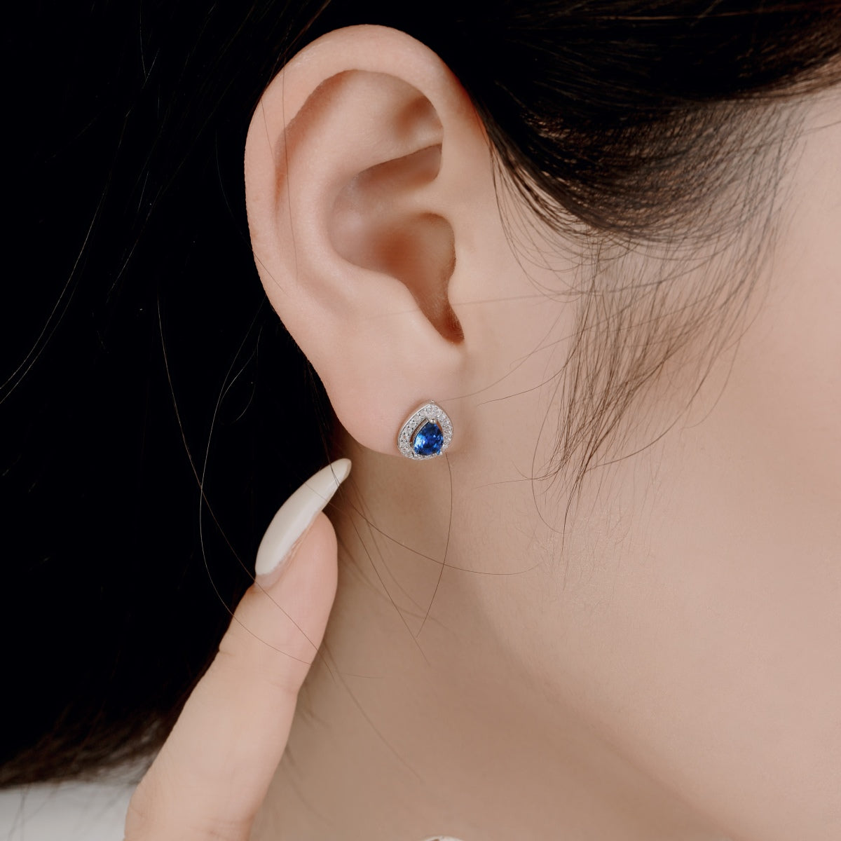 [Lumi Jewels]Luxurious Water Drop Shape Earrings