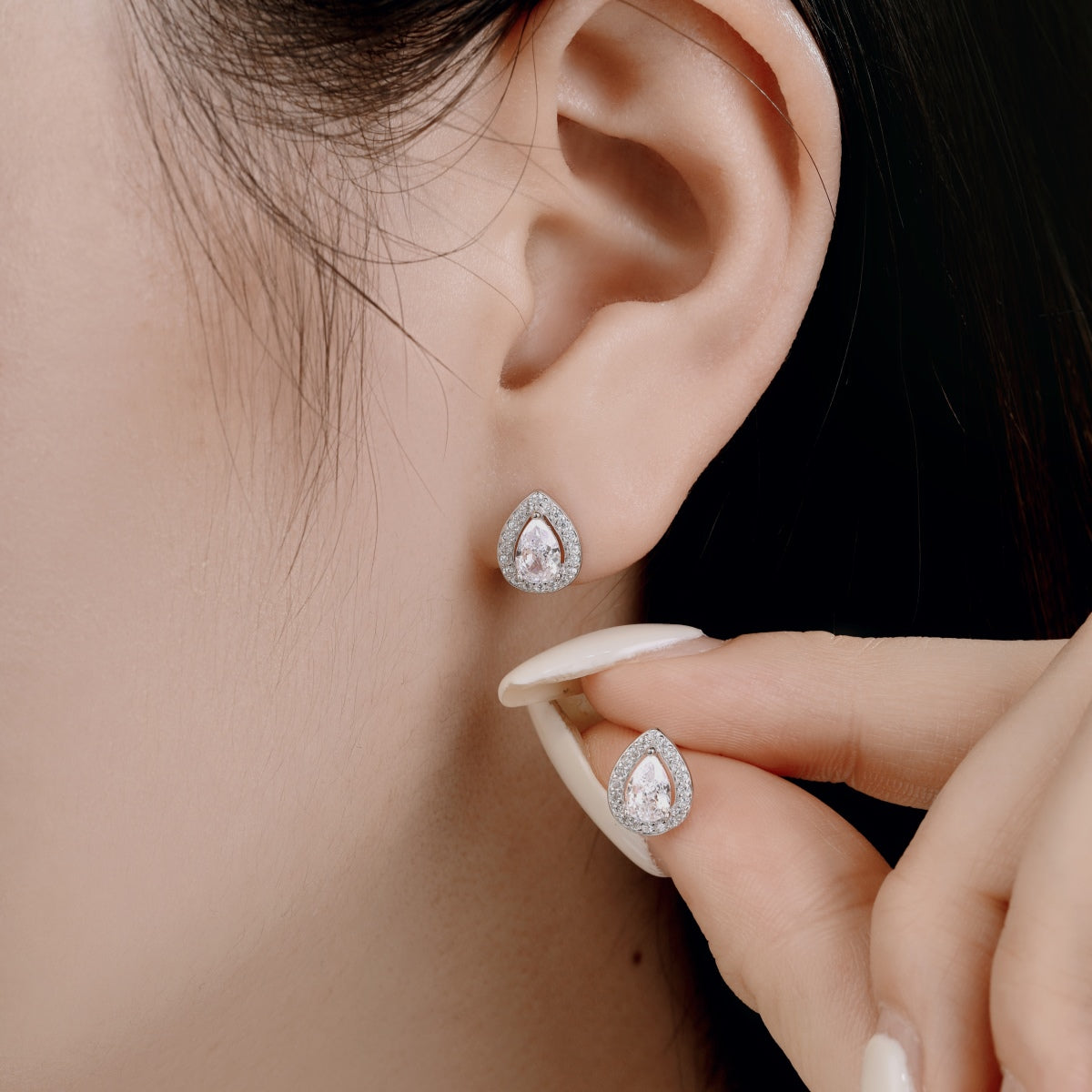 [Lumi Jewels]Luxurious Water Drop Shape Earrings