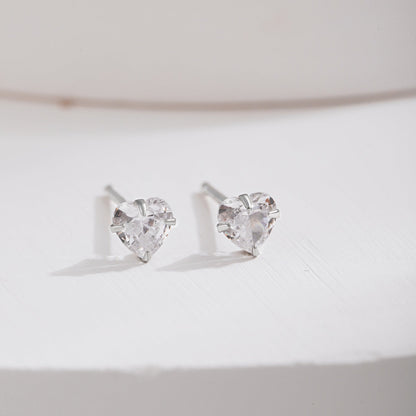 [Lumi Jewels]Sparkling Heart Shaped Simple Earrings