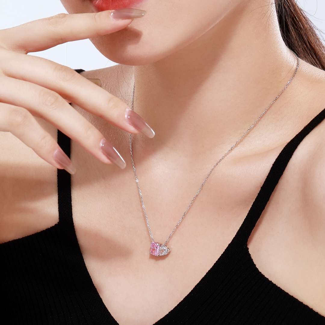 [Lumi Jewels]Dazzling Square & Heart Shape Necklace