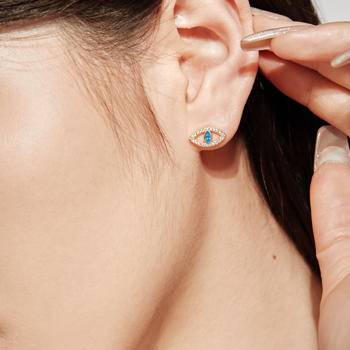 [Lumi Jewels]Blue Devil Eyes Hollow Stud Earrings
