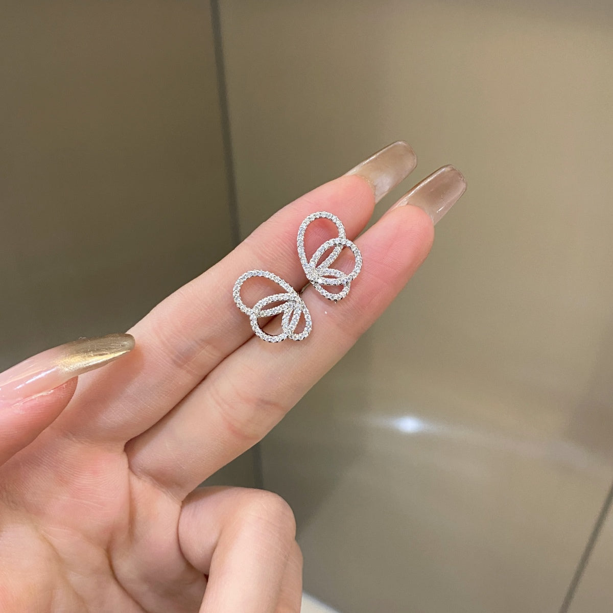 [Lumi Jewels]Exquisite Butterfly Shape Earrings