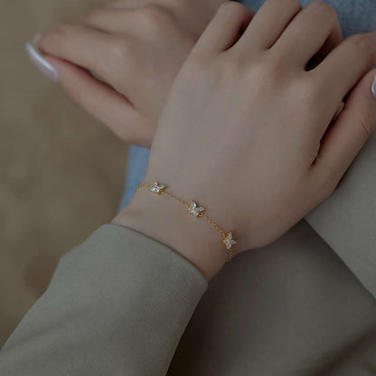 [Lumi Jewels]Radiant Butterfly Shape Necklace