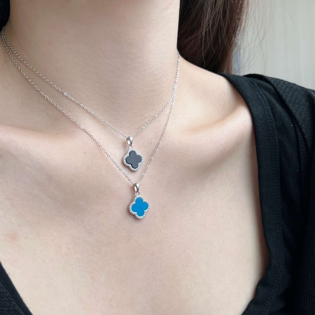 [Lumi Bijoux]Collier délicat en forme de fleur