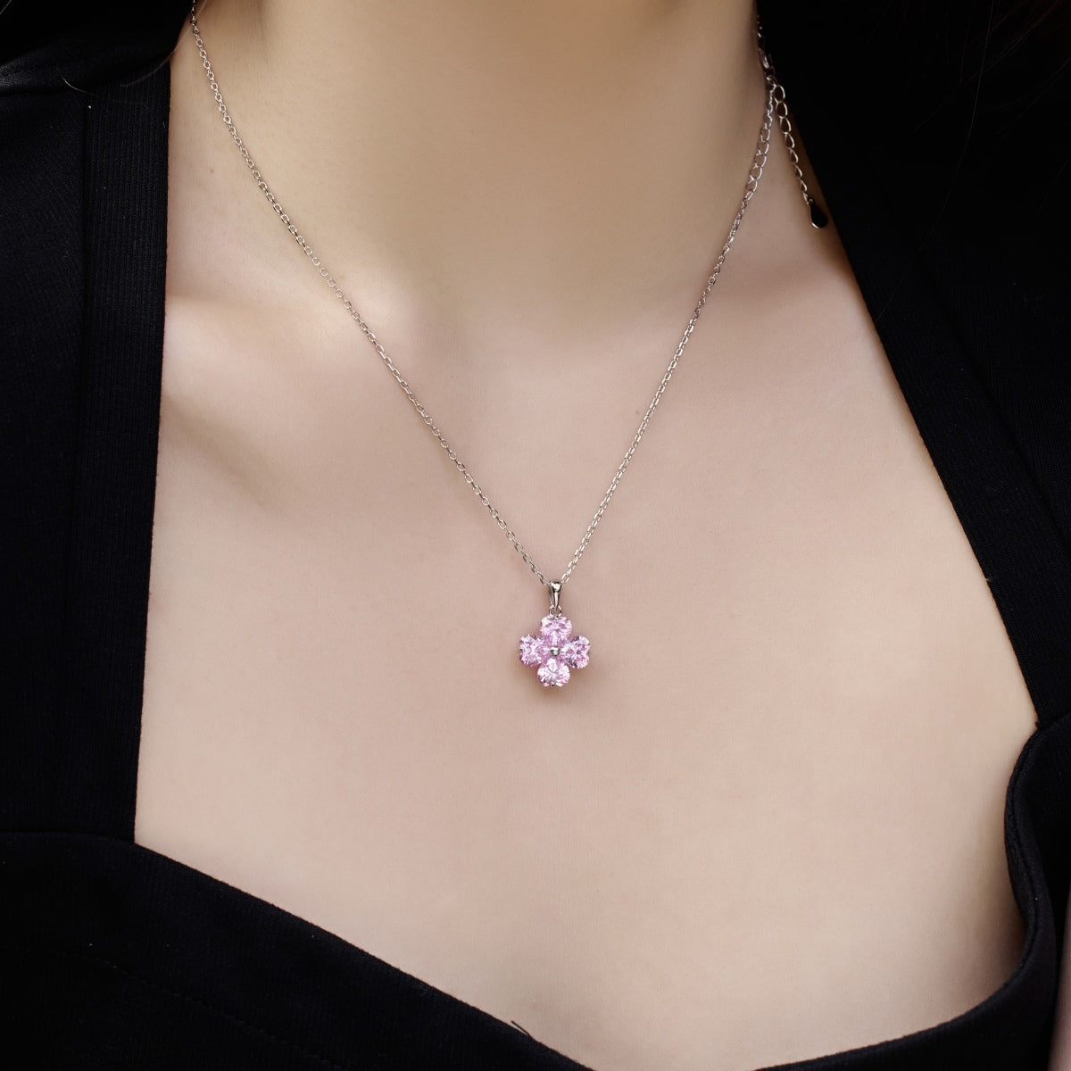 [Lumi Jewels]Heart-Shaped Four-Leaf Clover Bead Necklace