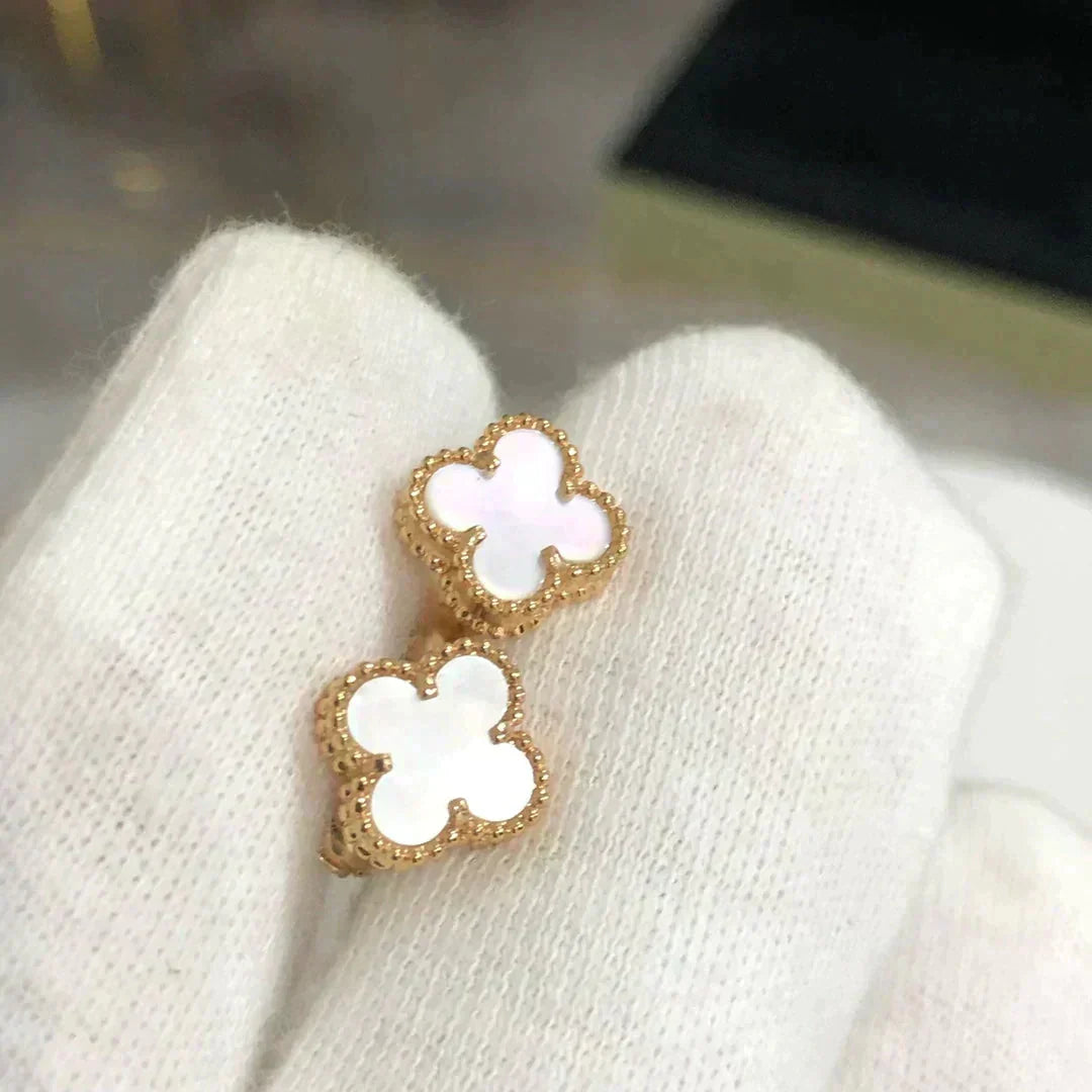 [Lumi Jewels]CLOVER MINI 9.5MM WHITE MOP EARRINGS