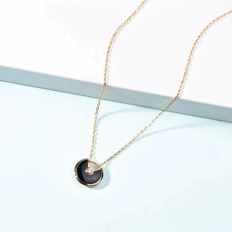 [Lumi Jewels]AMULETTE GOLD CARNELIAN ONYX NECKLACE