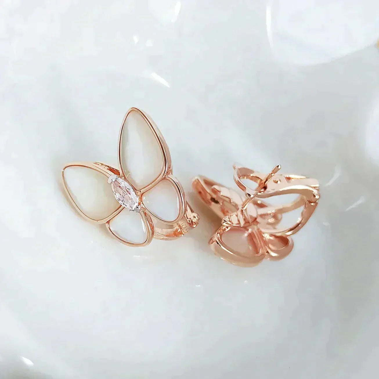 [Lumi Jewels]BUTTERFLY MOP DIAMOND EARRINGS