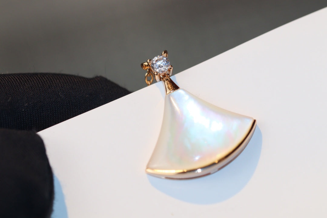 [Lumi Jewels]DREAM NECKLACE WHITE MOP PINK GOLD 1 DIAMOND