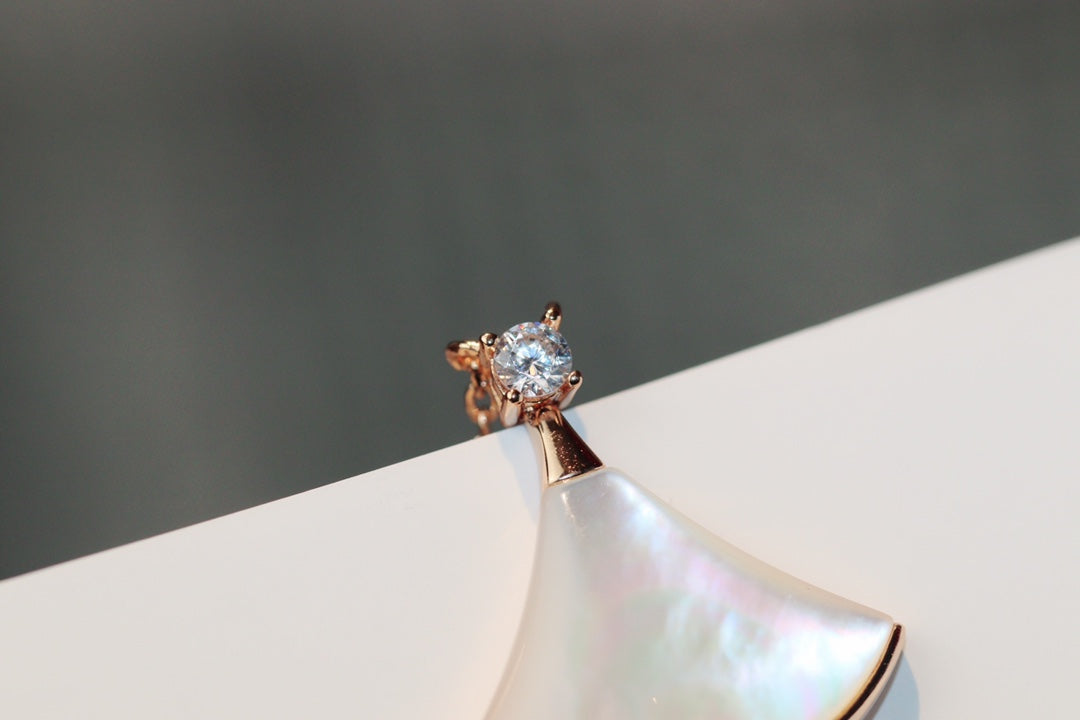 [Lumi Jewels]DREAM NECKLACE WHITE MOP PINK GOLD 1 DIAMOND