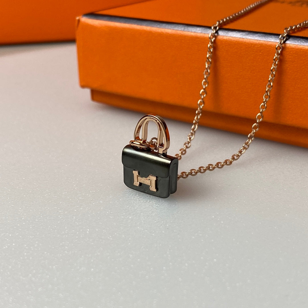 [Lumi Jewels]CONSTANCE BLACK PEDANT PINK GOLD NECKLACE