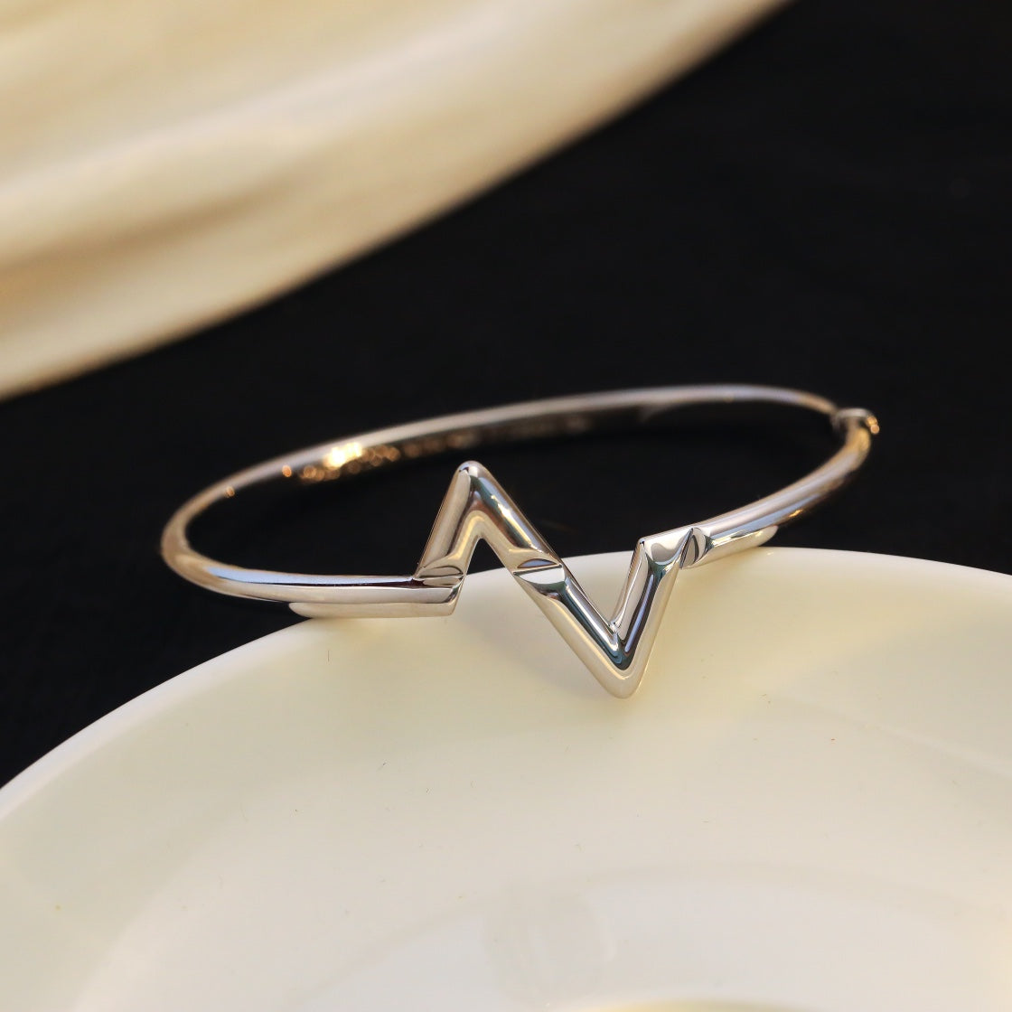 [Lumi Jewels]VOLTE UPSITE DOWN BRACELET