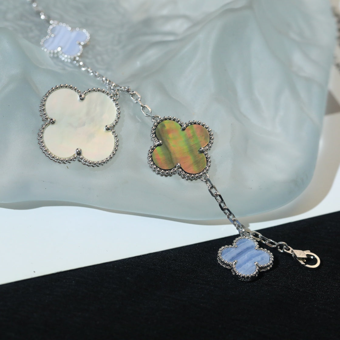 [Lumi Jewels]CLOVER BRACELET 5 MOTIFS MOP CHALCEDONY SILVER