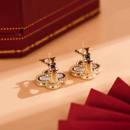 [Lumi Jewels]CLOVER MEDIUM 1 MOTIFS  WHITE MOP STUD EARRINGS
