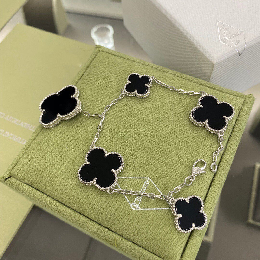 [Lumi Jewels]CLOVER 5 MOTIFS SIVLER ONYX BRACELET