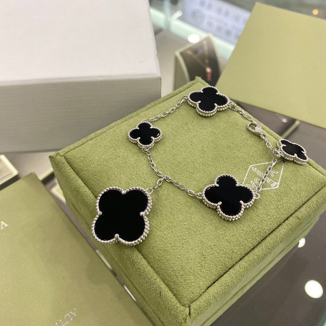 [Lumi Jewels]CLOVER 5 MOTIFS SIVLER ONYX BRACELET