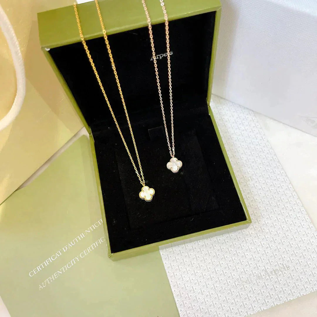 [Lumi Jewels]CLOVER MINI 9.5MM WHITE MOTHER-OF-PEARL NECKLACE