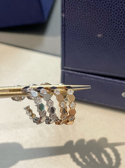 [Lumi Jewels]Hollow Design Four-Leaf Clover Flower Shape Ring