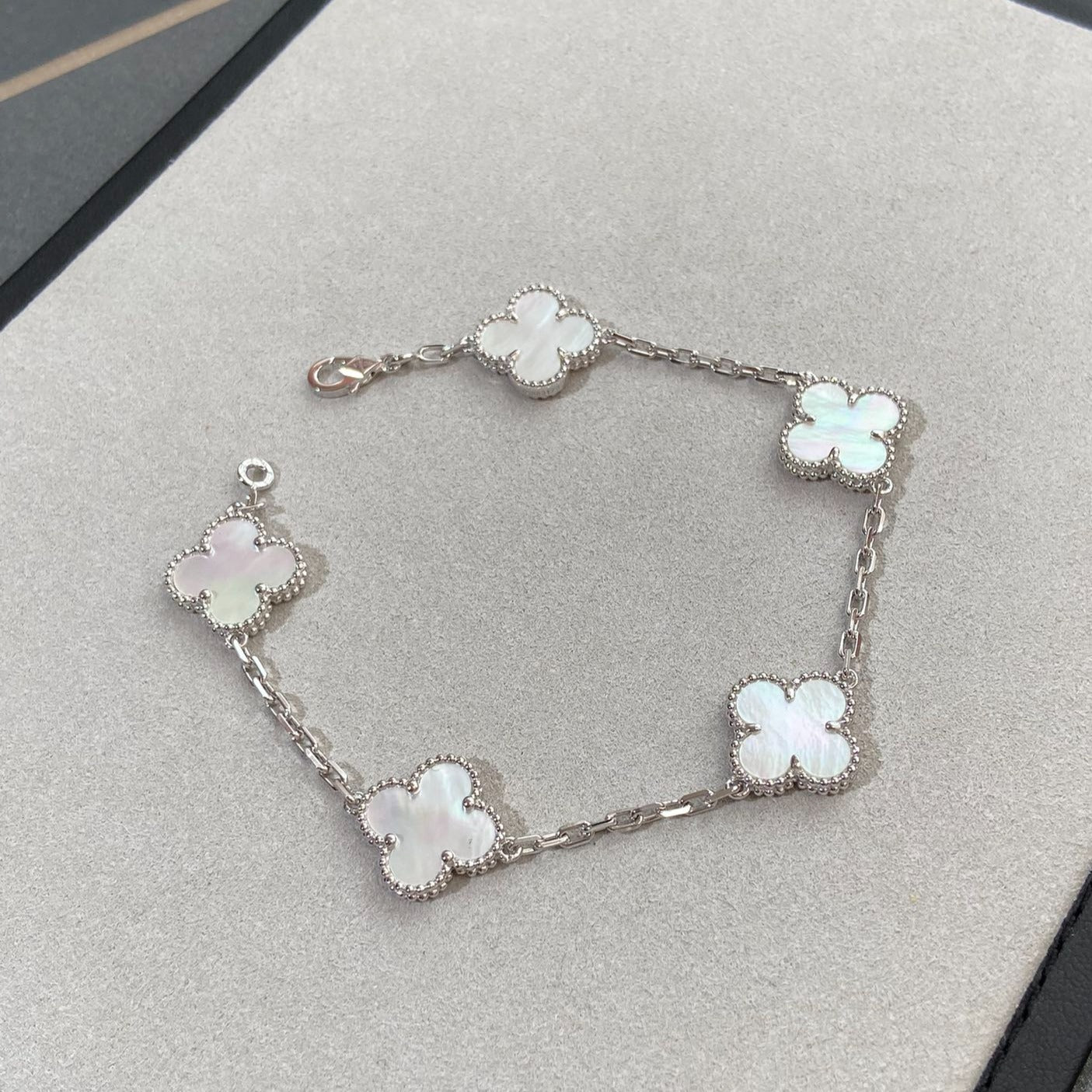 [Lumi Jewels]CLOVER SILVER MOP 5 MOTIF BRACELET