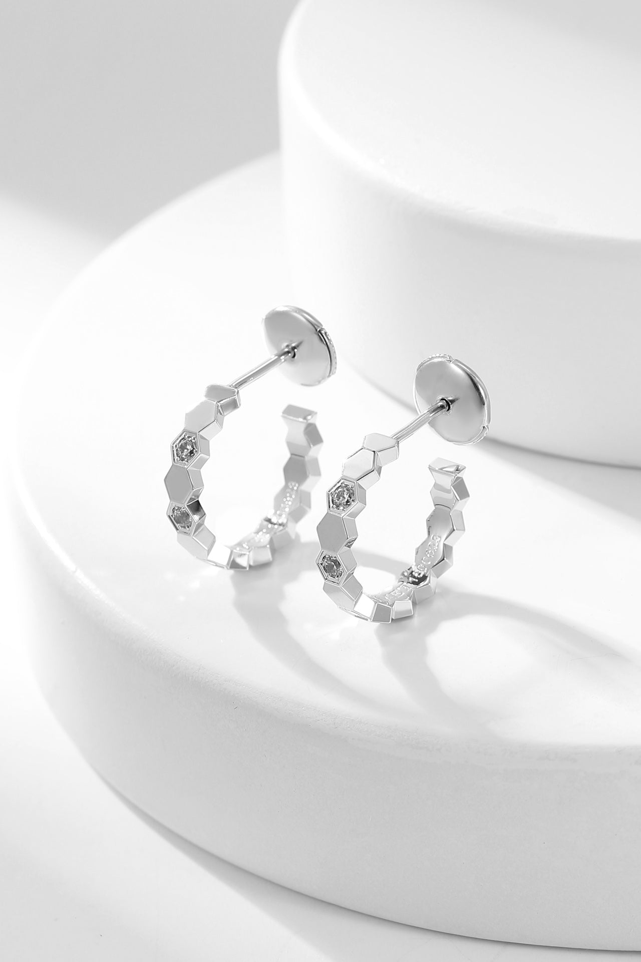[Lumi Jewels]BEE LOVE DIAMOND HOOP EARRINGS