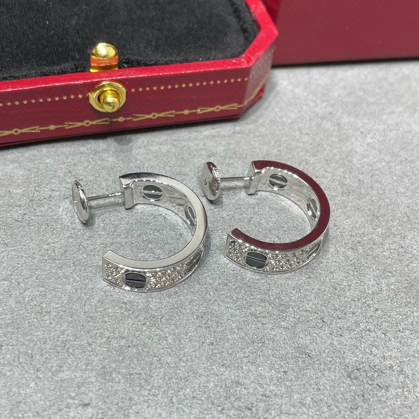 [Lumi Jewelery]LOVE CERAMIC DIAMOND PAVED SILVER EARRINGS