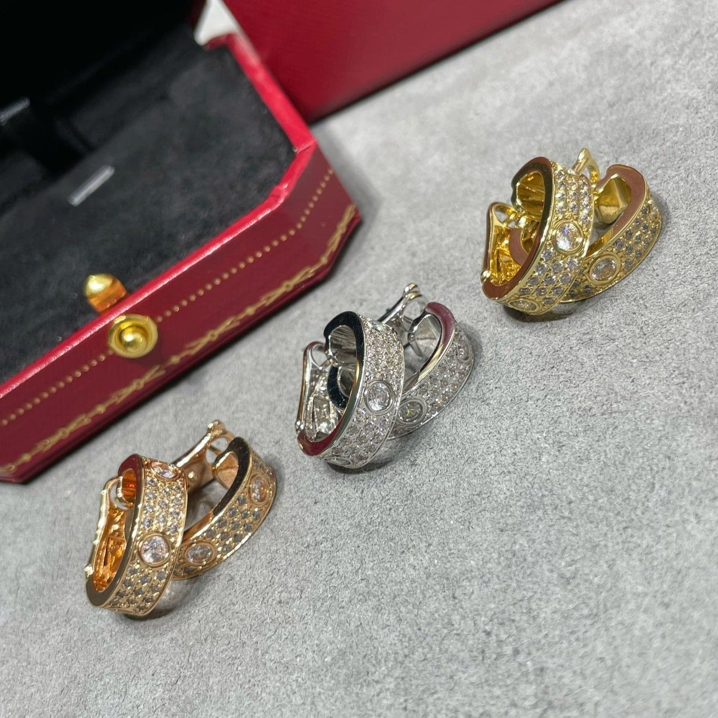 [Lumi Jewelery]LOVE 5.5MM DIAMOND PAVED EARRINGS