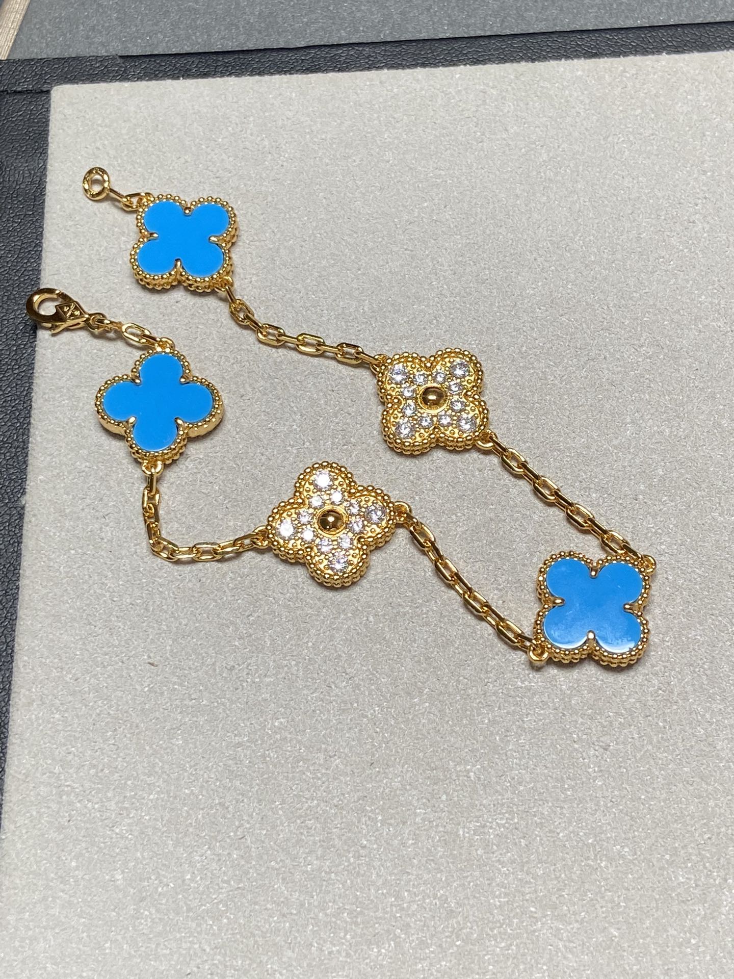 [Lumi Jewels]CLOVER 5 MOTIF BLUE CHALCEDONY DIAMOND GOLD BRACELET