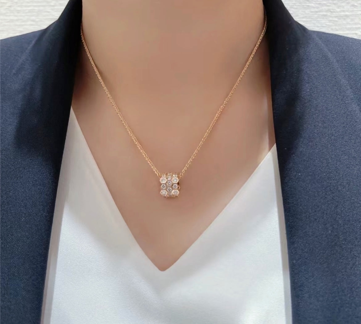 [Lumi Jewels]BEE LOVE DIAMOND PAVED 3 ROW NECKLACE