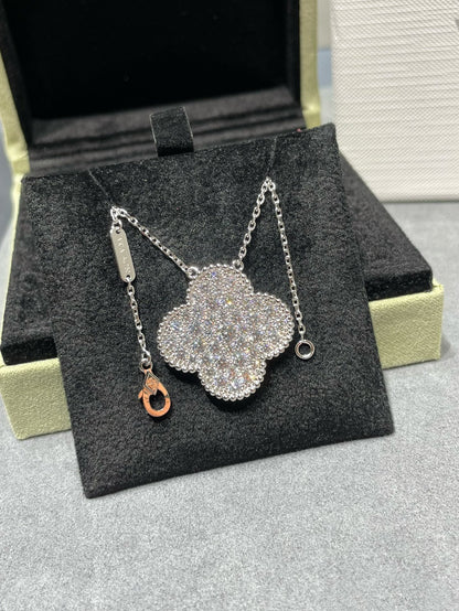 [Lumi Jewels]CLOVER 25MM LARGE PENDANT DIAMOND PAVED SILVER NECKLACE
