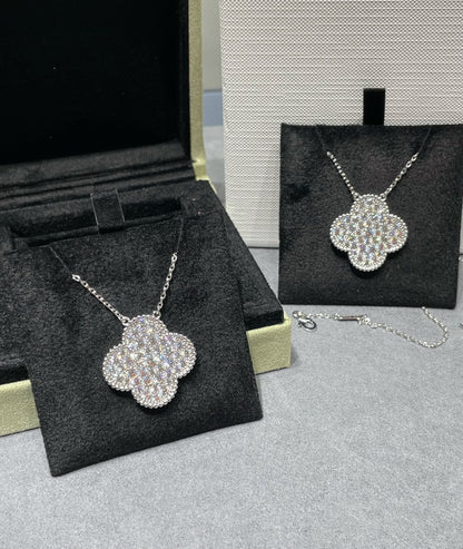 [Lumi Jewels]CLOVER 25MM LARGE PENDANT DIAMOND PAVED SILVER NECKLACE