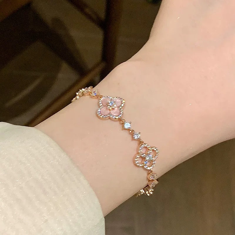 [Lumi Jewels]CLOVER 5 MOTIF PINK BLUE RED WHITE BRACELET