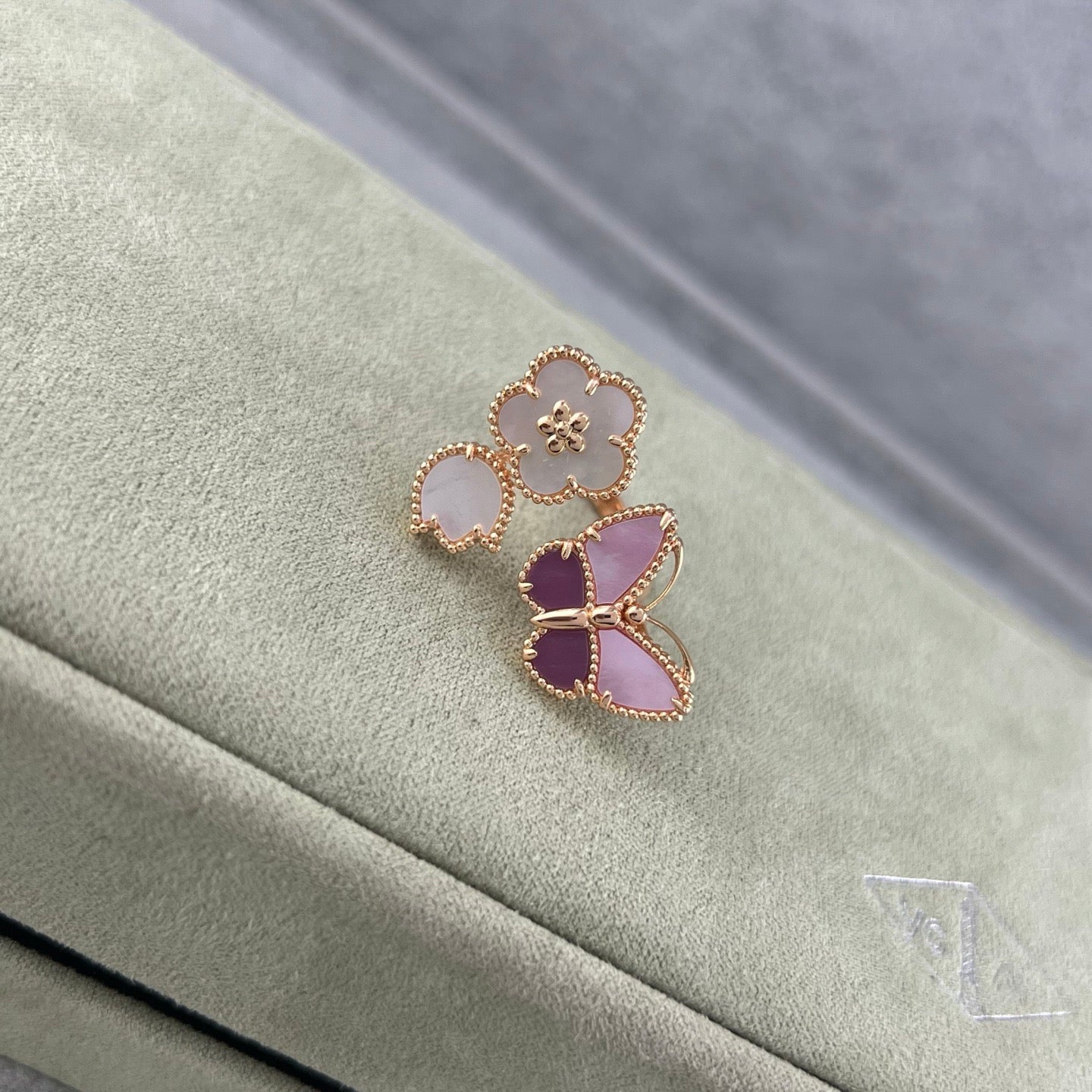 [Lumi Jewellery]Purple Mother-of-Pearl Butterfly & Flower Open Ring