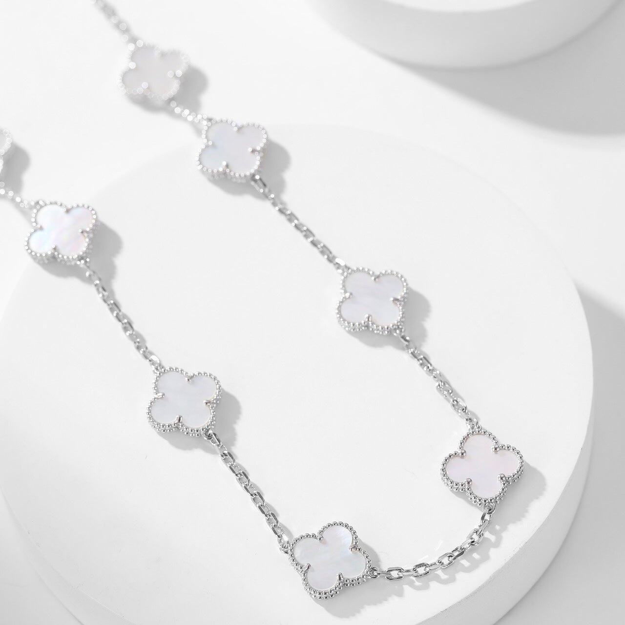 [Lumi Jewels]CLOVER 10 MOTIFS WHITE MOTHER OF PEARL NECKLACE