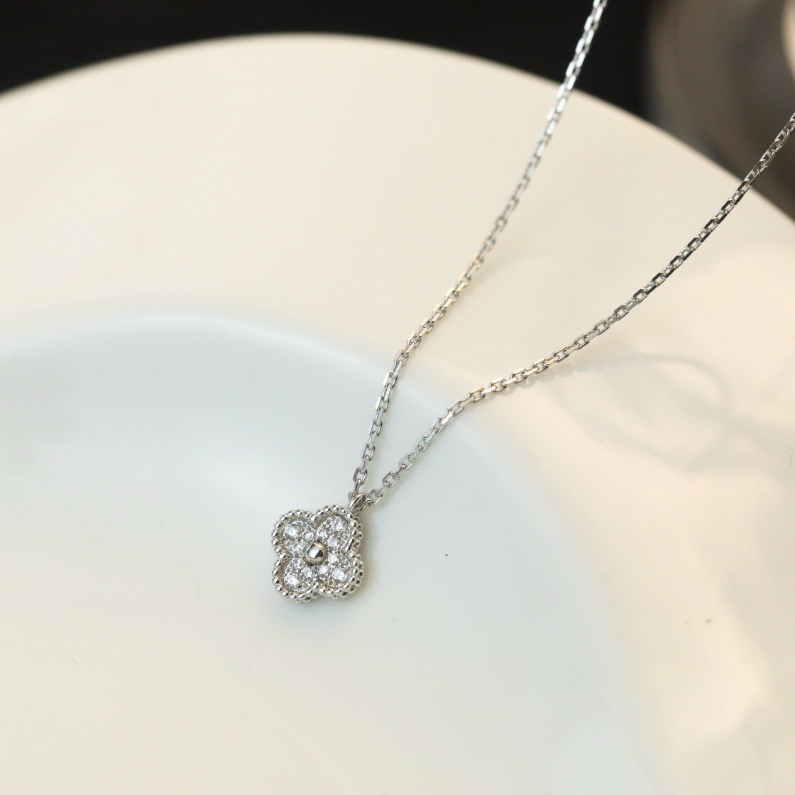 [Lumi Jewels]CLOVER MINI 9.5MM PENDANT DIAMOND NECKLACE