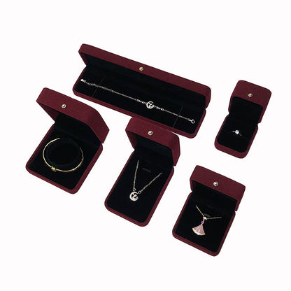 BOÎTE CADEAU À BIJOUX EN FLANELLE (SANS LOGO)