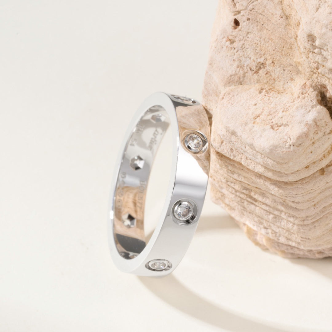 [Lumi Jewelery]LOVE 4MM 8 DIAMOND RING