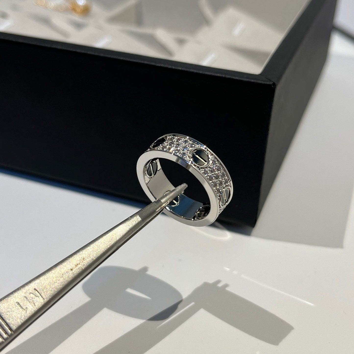 [Lumi Jewelery]LOVE RING 5.5MM DIAMONDS PAVED CERAMIC