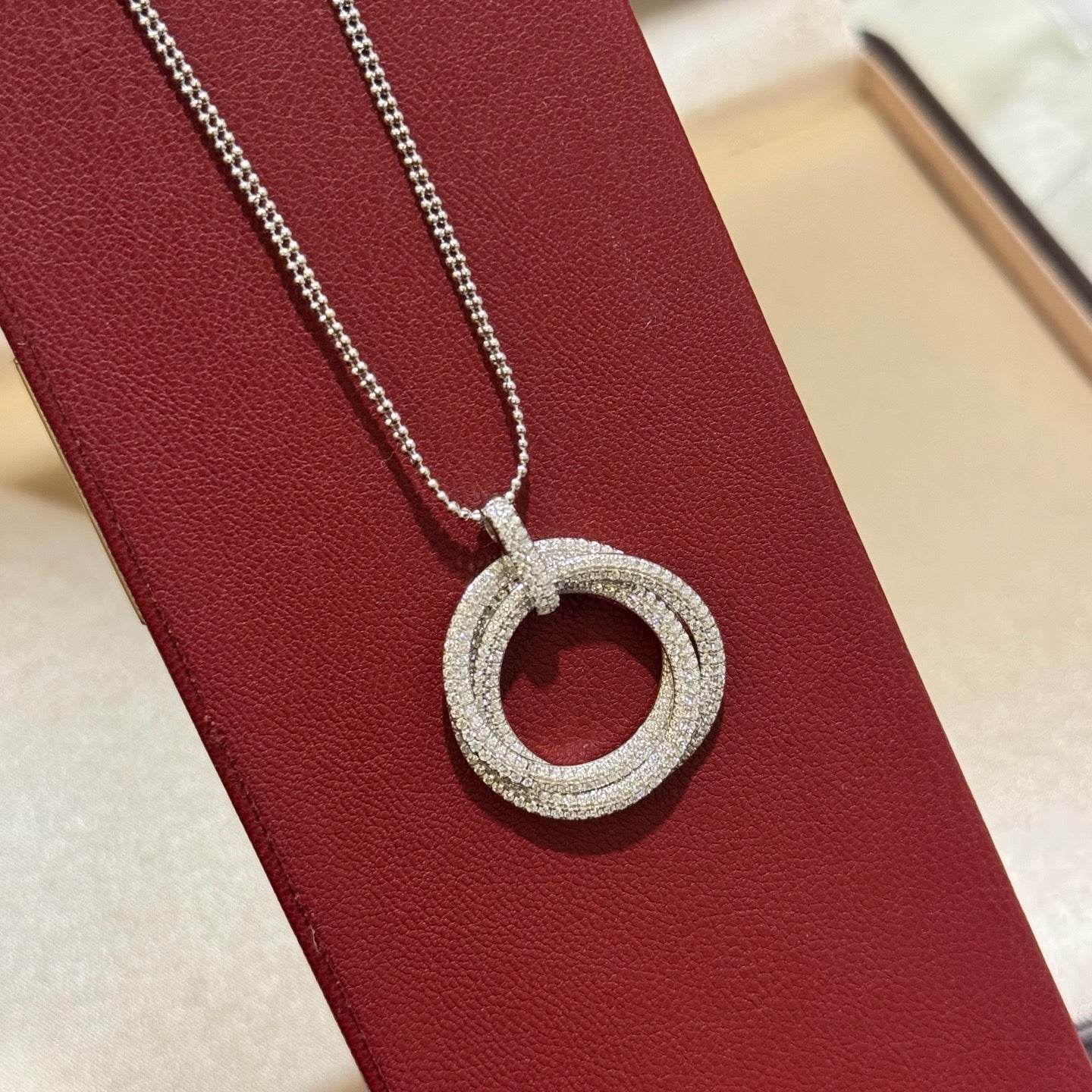 [Lumi Jewelery]TRINITY LARGE FULL DIAMOND  NECKLACE