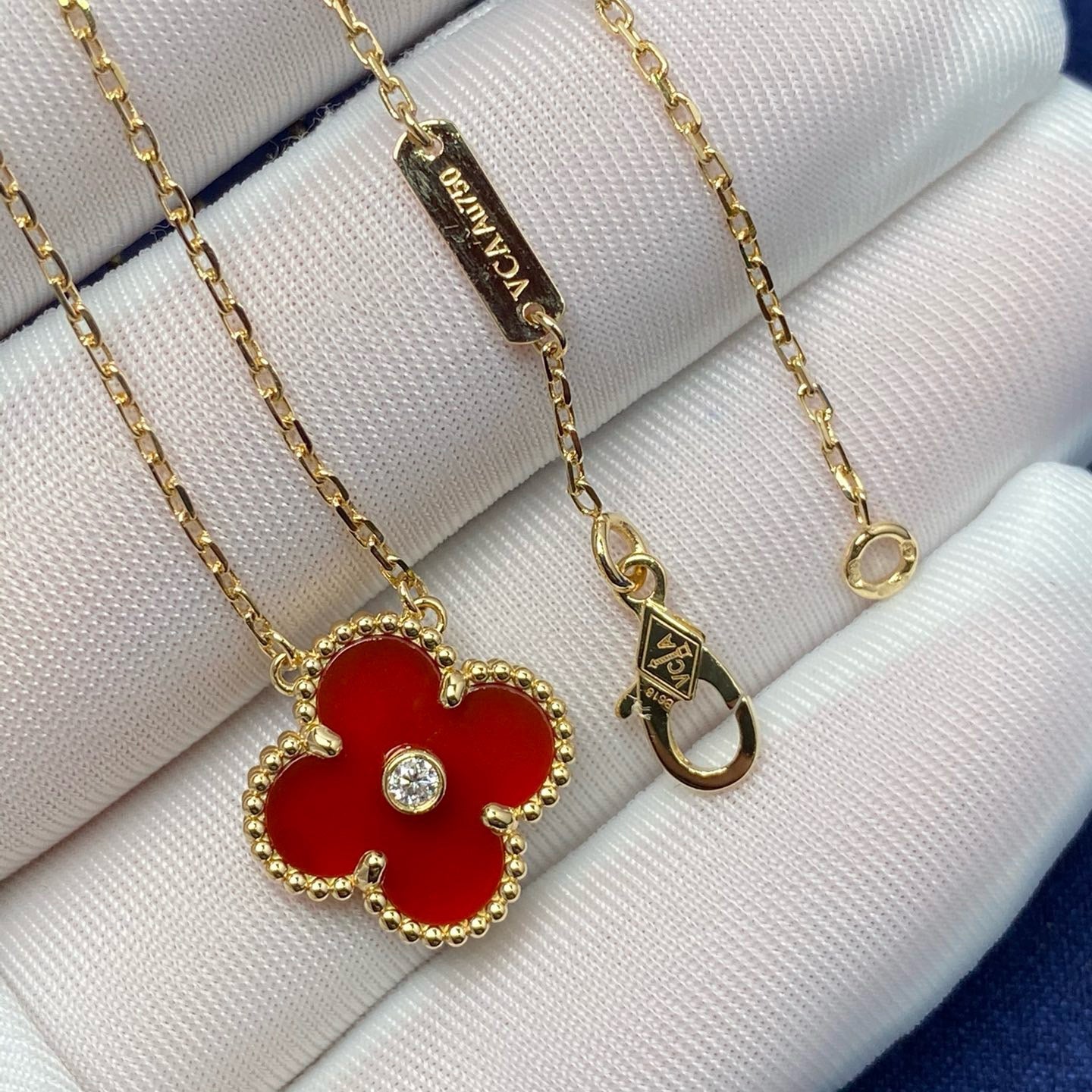 [Lumi Jewels]CLOVER 15MM DIAMOND CARNELIAN NECKLACE