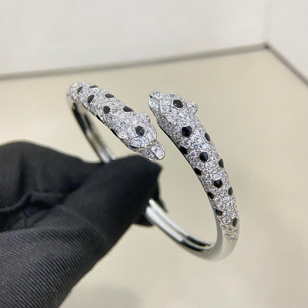 [Lumi Jewelery]PANTHERE DOUBLE HEADED HALF DIAMOND OPEN BRACELET