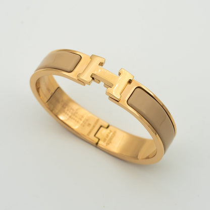 [Lumi Jewels]H GREY BRACELET
