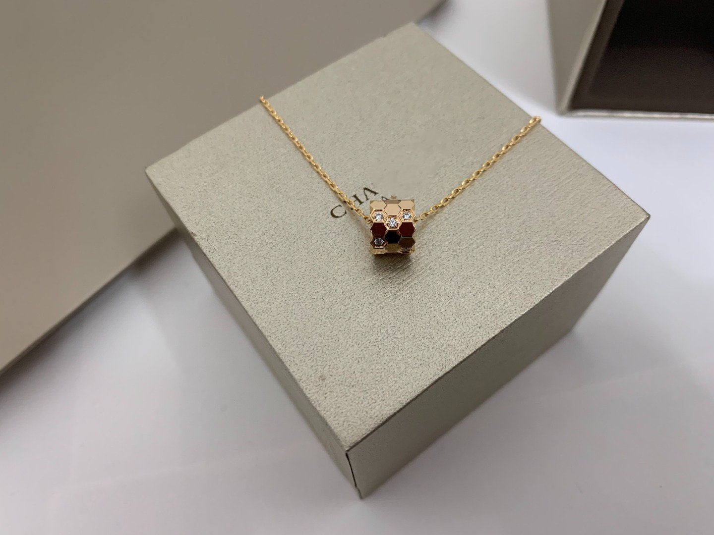 [Lumi Jewels]BEE LOVE DIAMOND NECKLACE