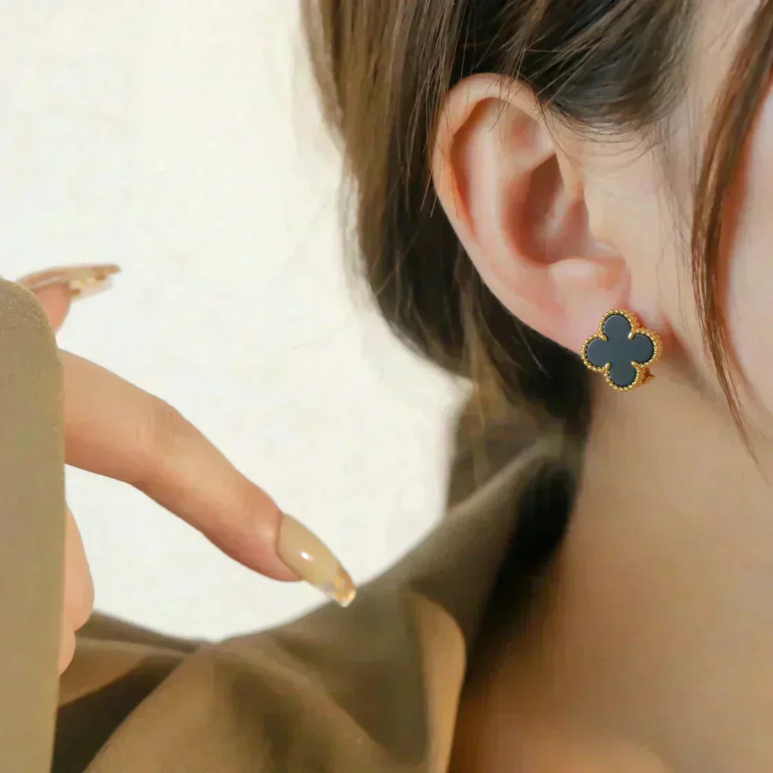 [Lumi Jewels]CLOVER MEDIUM 1 MOTIFS  ONYX STUD EARRINGS