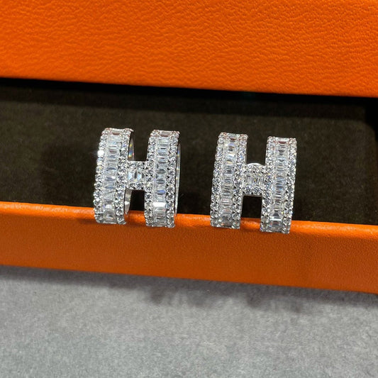 [Lumi Jewels]H STUD EARRINGS WITH SILVER DIAMONDS