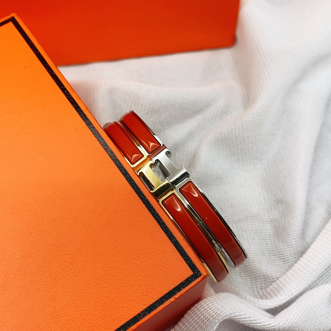 [Lumi Jewels]CLASSIC HM CLIC RED 8MM ENAMEL BRACELET