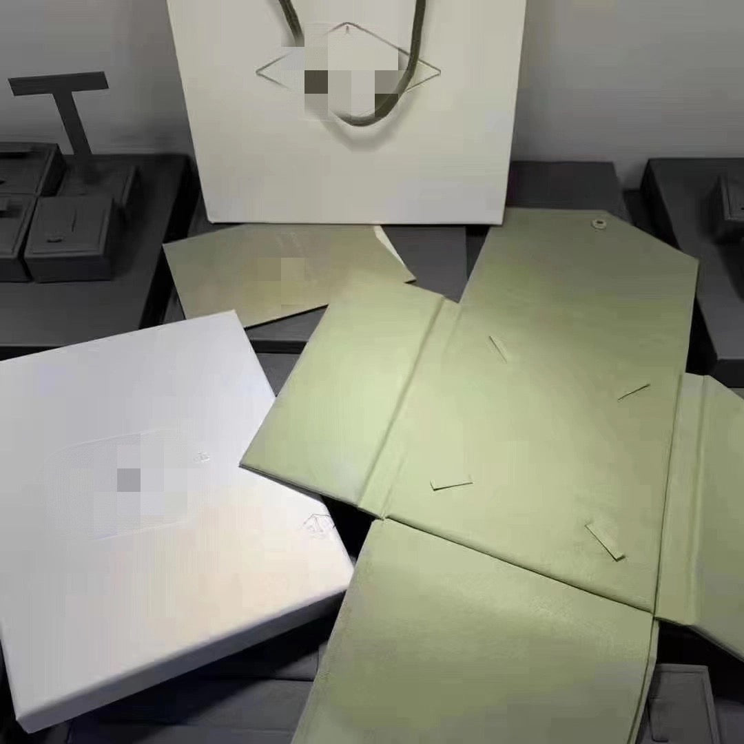 [Lumi Jewels]VA CLOVER BRACELET NECKLACE RING BOX GIFT BAG