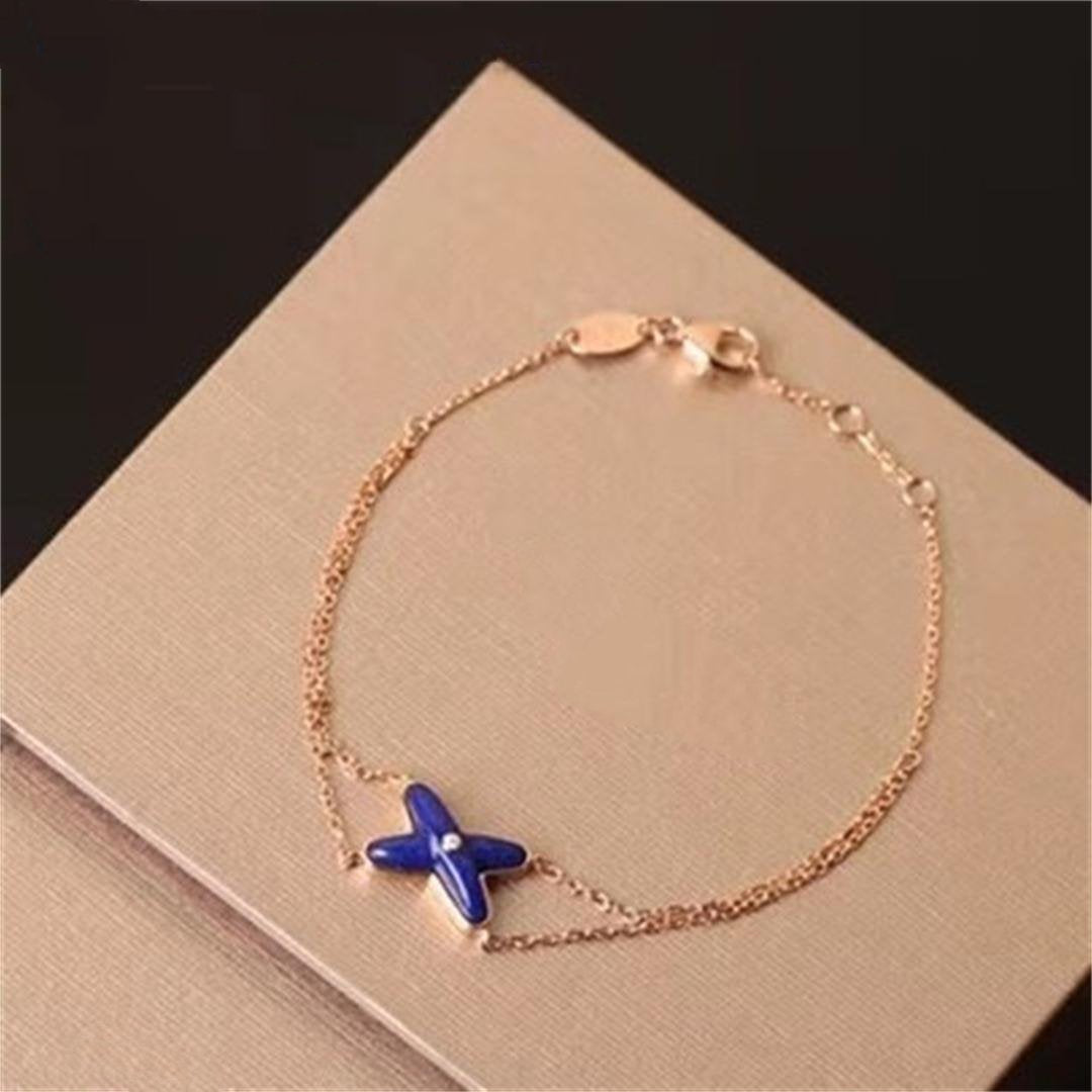 [Lumi Jewels]Hollow Design Four-Leaf Clover Flower Shape Bracelet
