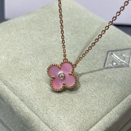 [Lumi Jewels]CLOVER 15MM DIAMOND PINK MOP NECKLACE